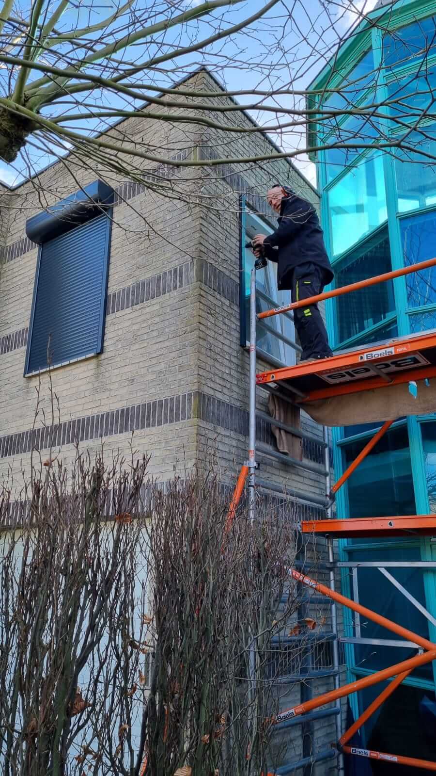 monteren solar rolluiken