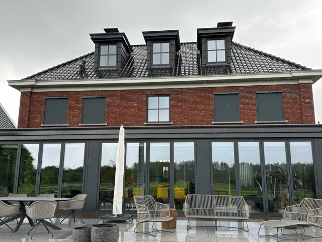 Villa Huissen ramen voorzien van screenamax solar screens